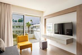 Melpo Antia Hotel & Suites