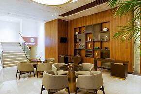 Melpo Antia Hotel & Suites