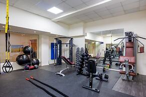 Melpo Antia Hotel & Suites