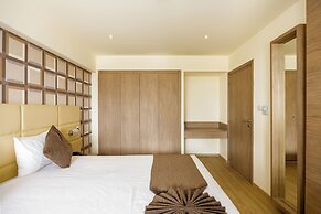 Melpo Antia Hotel & Suites