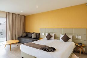Melpo Antia Hotel & Suites