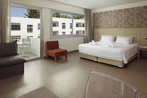Melpo Antia Hotel & Suites