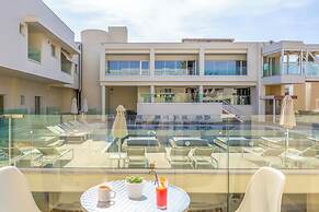 Melpo Antia Hotel & Suites