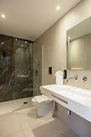 Melpo Antia Hotel & Suites