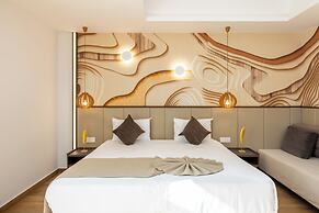 Melpo Antia Hotel & Suites