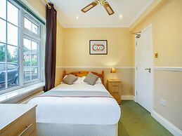 Flexistay Ambers Gatwick Aparthotel