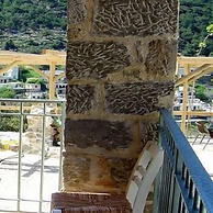 Akros Oreon Green Small Hotel