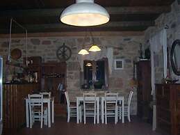 Akros Oreon Green Small Hotel