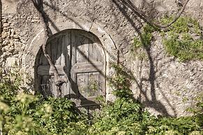 Kapsaliana Village Hotel