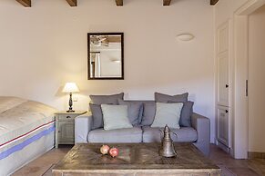 Kapsaliana Village Hotel