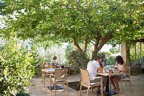 Kapsaliana Village Hotel