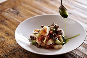 Kapsaliana Village Hotel