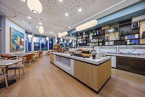 art'otel Cologne powered by Radisson Hotels