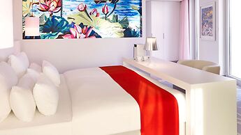 art'otel Cologne powered by Radisson Hotels