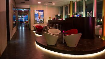 art'otel Cologne powered by Radisson Hotels