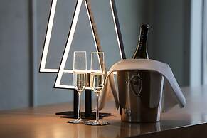 art'otel Cologne powered by Radisson Hotels