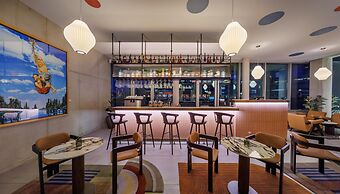 art'otel Cologne powered by Radisson Hotels