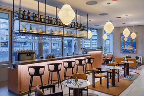 art'otel Cologne powered by Radisson Hotels