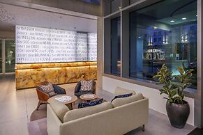 art'otel Cologne powered by Radisson Hotels