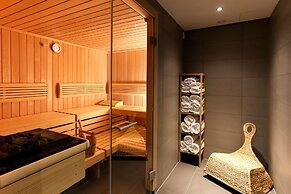art'otel Cologne powered by Radisson Hotels