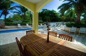 Grace Bay Beach Ocean Villas