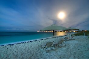 Grace Bay Beach Ocean Villas