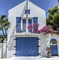 Grace Bay Beach Ocean Villas