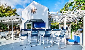 Grace Bay Beach Ocean Villas