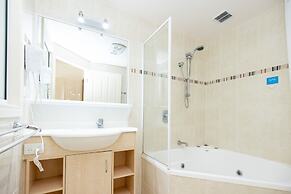 NRMA Treasure Island Holiday Resort