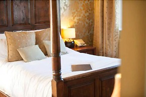 The White Cliffs Hotel