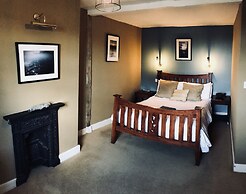 The White Cliffs Hotel