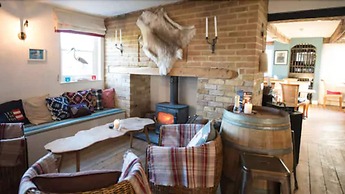 The White Cliffs Hotel