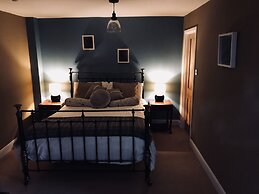 The White Cliffs Hotel