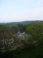 The White Cliffs Hotel