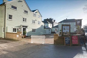 The White Cliffs Hotel