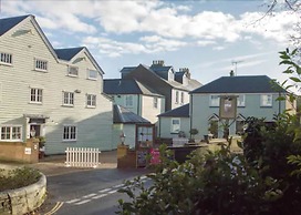 The White Cliffs Hotel