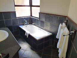 Premier Hotel Roodevalley