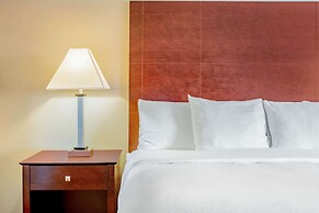 La Quinta Inn & Suites by Wyndham McKinney