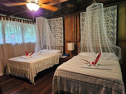 Creekside Oasis
