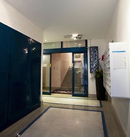 Aparthotel Lacroma