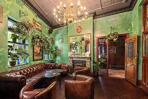 Hotel Harry, Ascend Hotel Collection