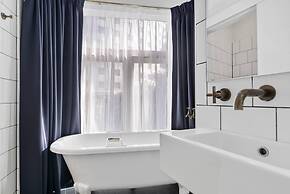 Hotel Harry, an Ascend Collection Hotel
