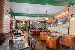 Hotel Harry, Ascend Hotel Collection