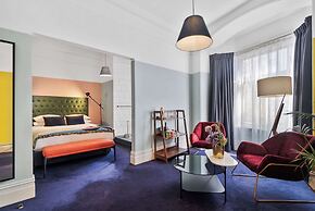 Hotel Harry, Ascend Hotel Collection