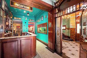 Hotel Harry, Ascend Hotel Collection