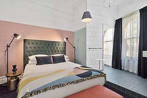 Hotel Harry, Ascend Hotel Collection