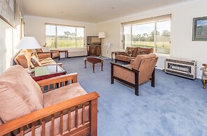 Madigan Wine Country Cottages