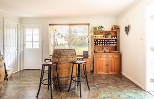 Madigan Wine Country Cottages