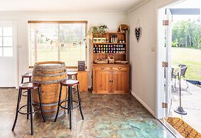 Madigan Wine Country Cottages