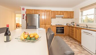 Madigan Wine Country Cottages